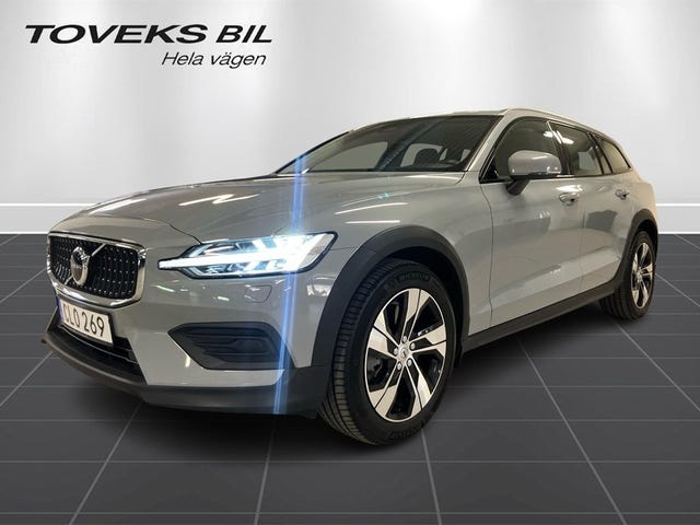 Volvo V60 Cross Country 2024