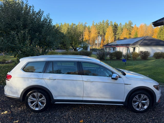 Volkswagen Passat Alltrack 2017 – bild 3
