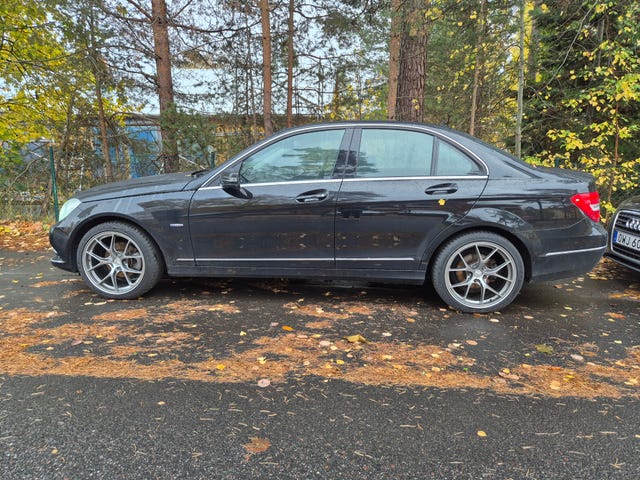 Mercedes-Benz C180 2012