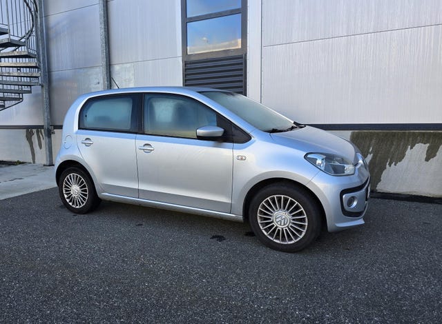 Volkswagen UP! 2014
