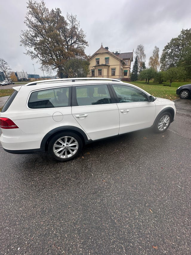 Volkswagen Passat Alltrack 2014 – bild 4