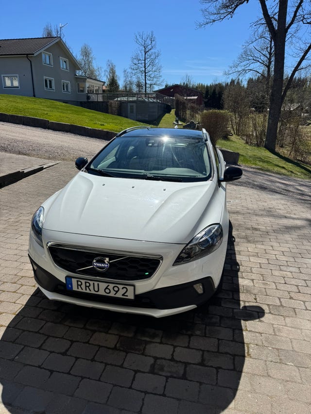 Volvo V40 Cross Country 2016