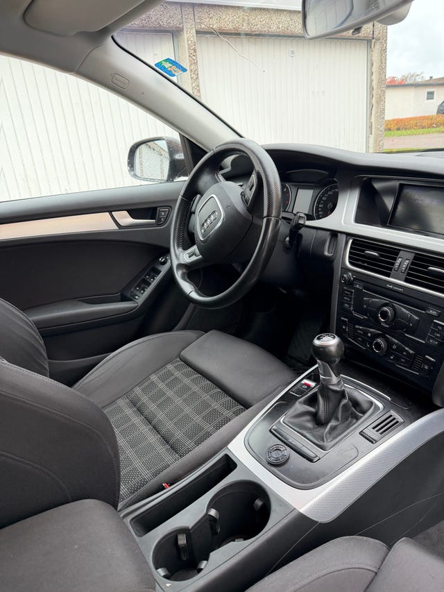 Audi A4 2011