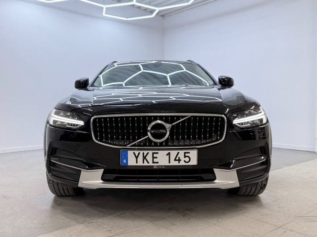 Volvo V90 Cross Country 2017 – bild 3