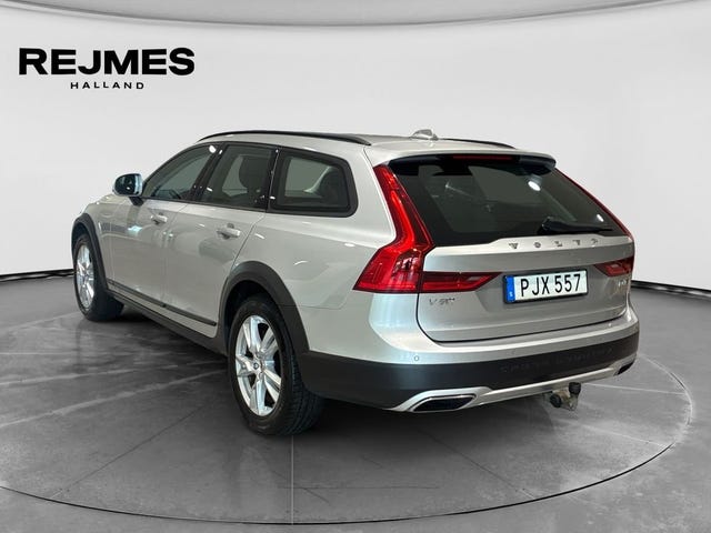 Volvo V90 Cross Country 2018 – bild 2