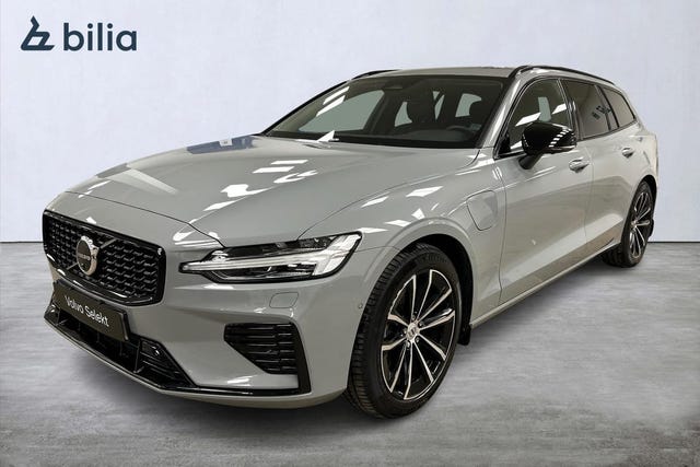 Volvo V60 2025