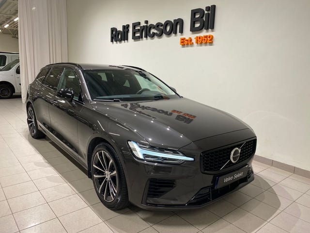 Volvo V60 2025