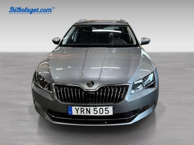 Skoda Superb 2018 – bild 3