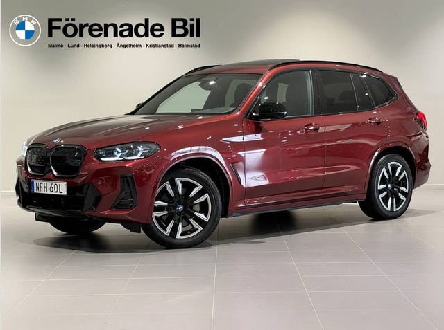 BMW iX3 2024