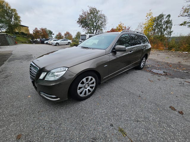 Mercedes-Benz E250 2011
