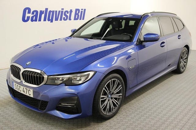 BMW 330e 2022