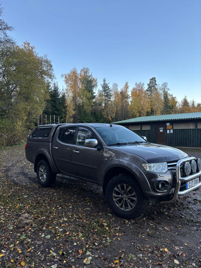 Mitsubishi L200 2015