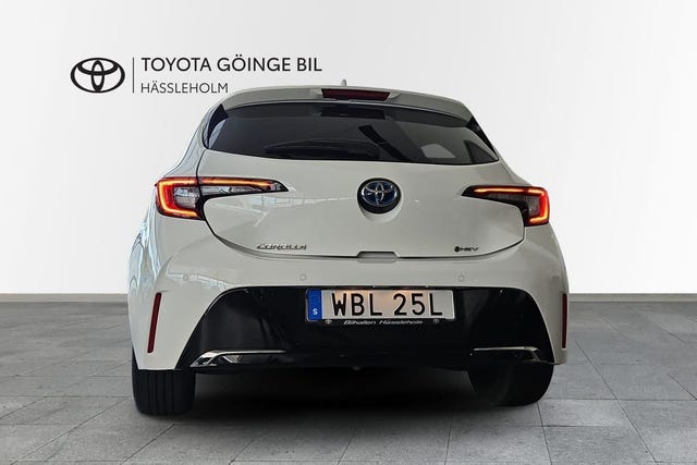 Toyota Corolla 2024 – bild 4