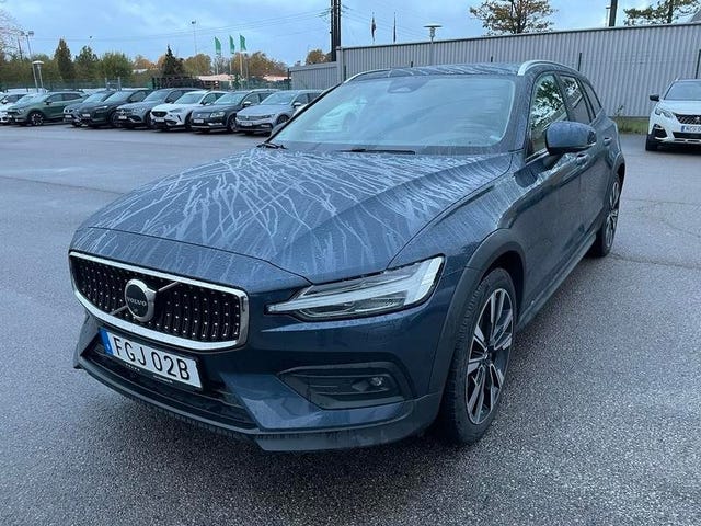 Volvo V60 Cross Country 2024