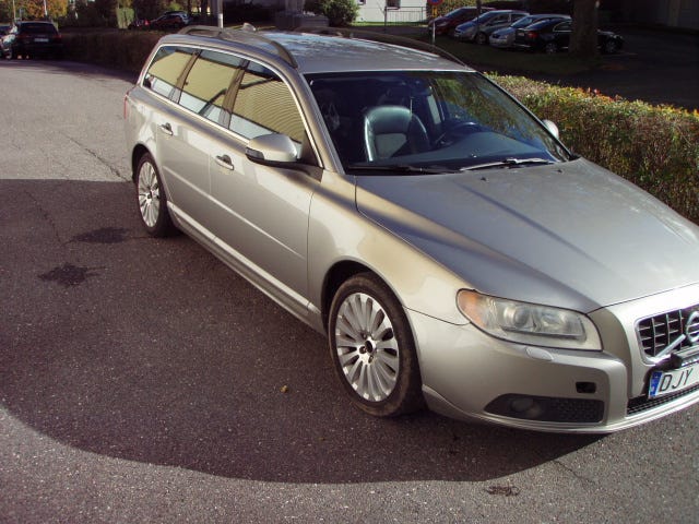 Volvo V70 2010 – bild 2