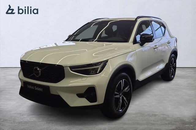 Volvo XC40 2025