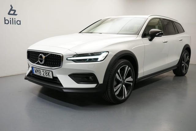 Volvo V60 Cross Country 2021