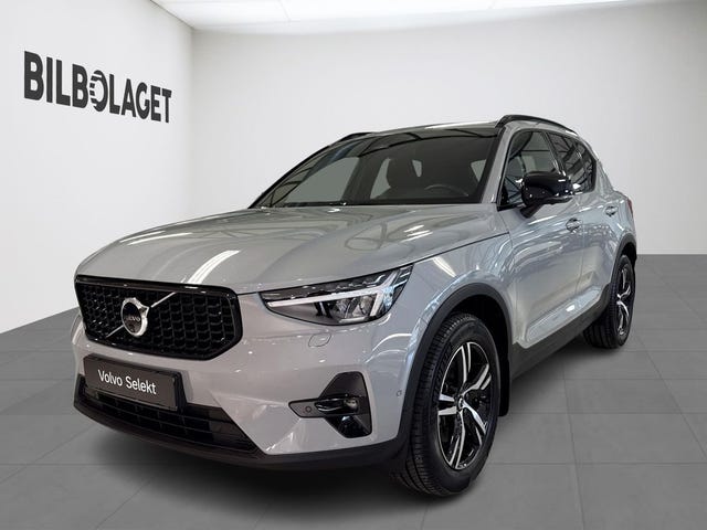 Volvo XC40 2025