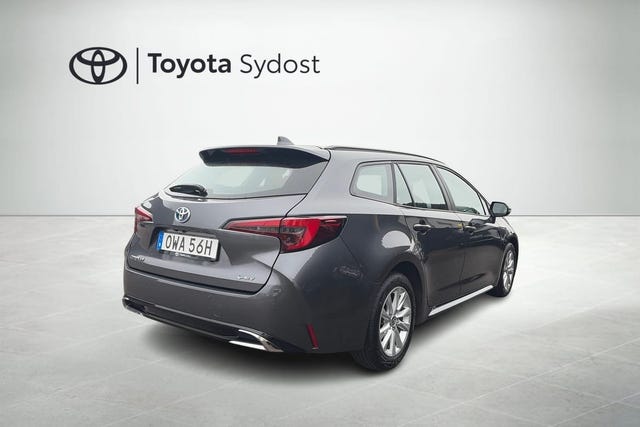 Toyota Corolla 2024 – bild 3