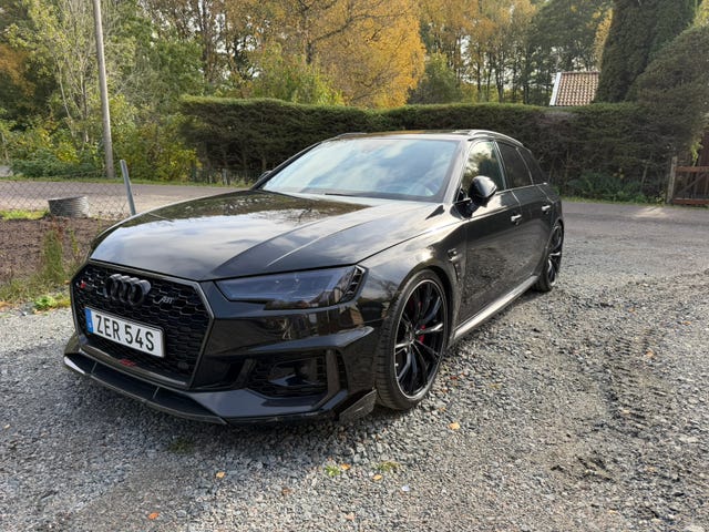 Audi RS4 2019