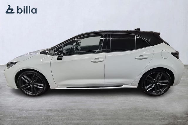Toyota Corolla 2022 – bild 3