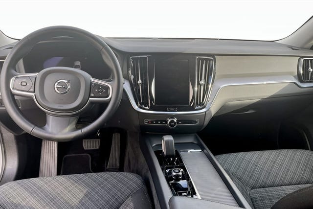 Volvo V60 2024 – bild 4