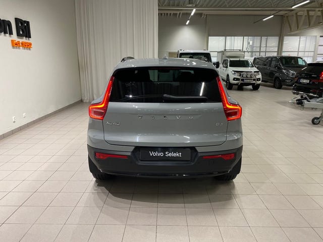 Volvo XC40 2025 – bild 4