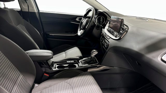 Kia Ceed 2023 – bild 3