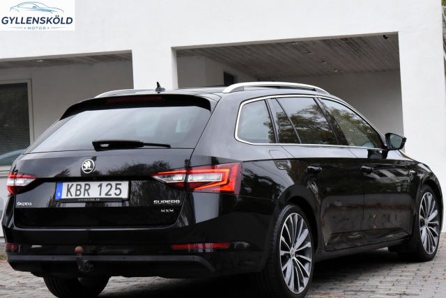 Skoda Superb 2017 – bild 2