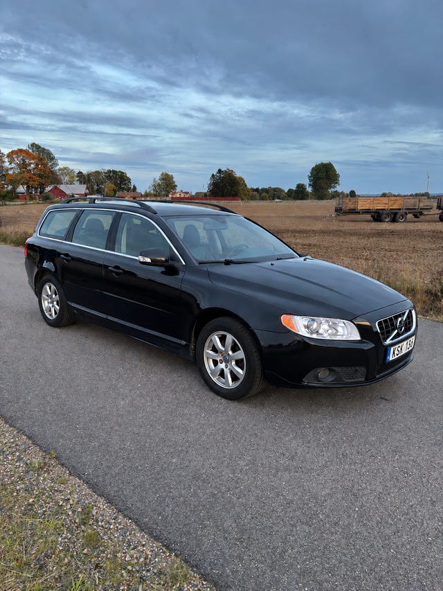 Volvo V70 2011 – bild 2