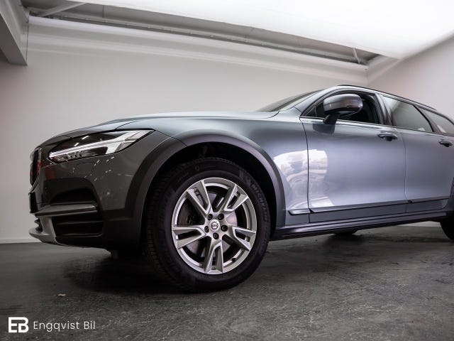 Volvo V90 Cross Country 2017 – bild 4