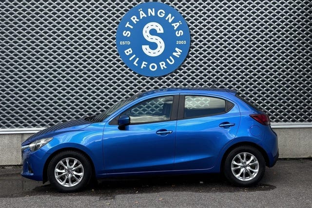 Mazda 2 2015