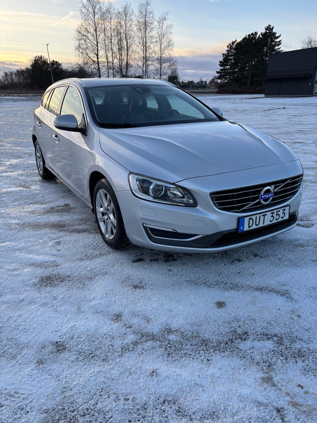 Volvo V60 2015