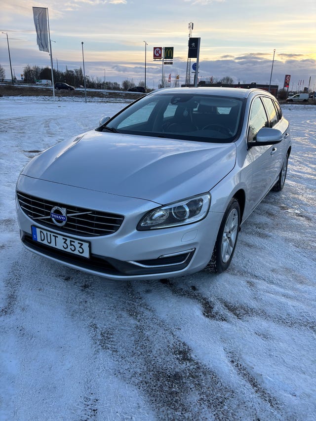 Volvo V60 2015 – bild 3