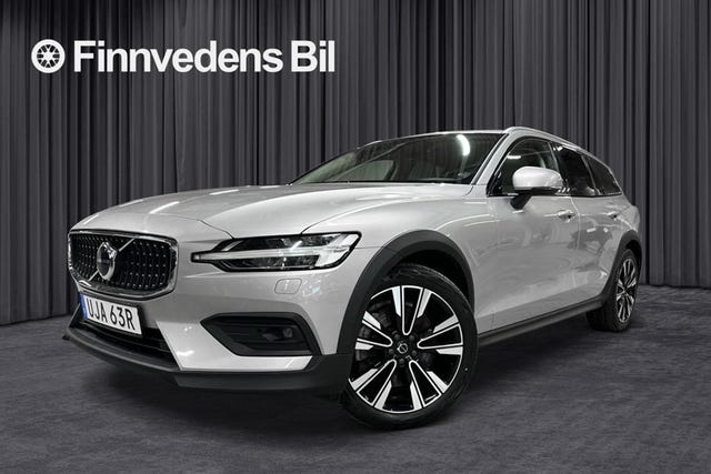 Volvo V60 Cross Country 2024