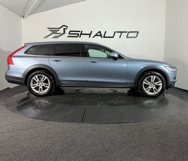 Volvo V90 Cross Country 2018 – bild 4