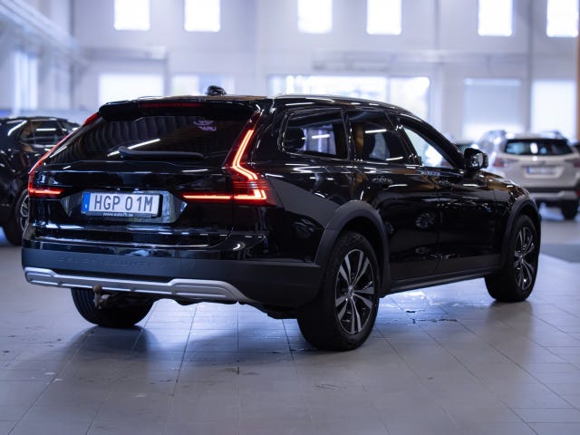 Volvo V90 Cross Country 2021 – bild 3
