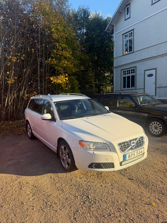 Volvo V70 2010 – bild 4