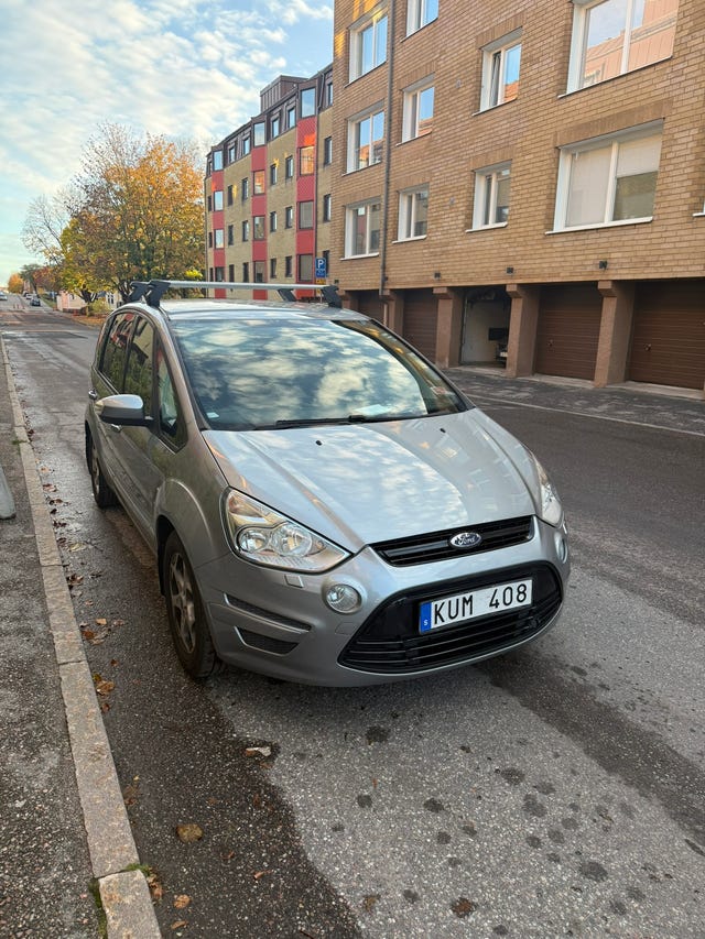 Ford S-MAX 2010