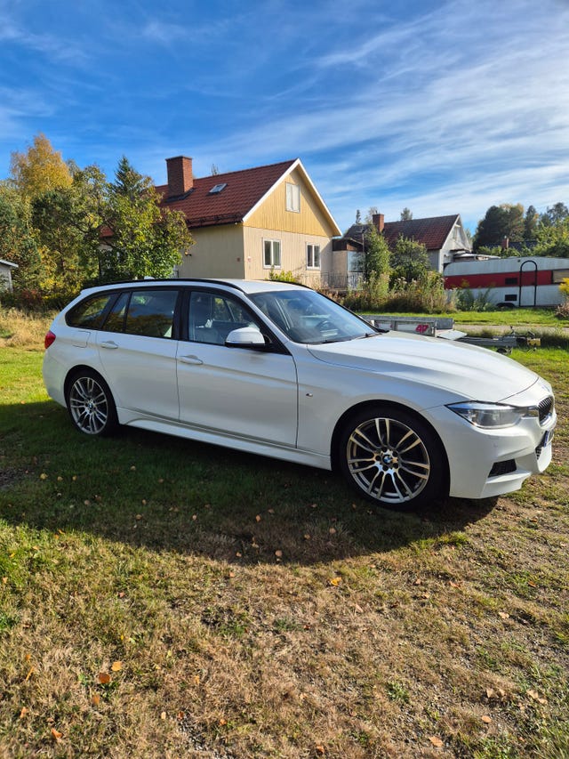 BMW 320i 2019