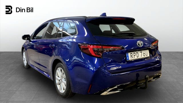 Toyota Corolla 2025 – bild 3