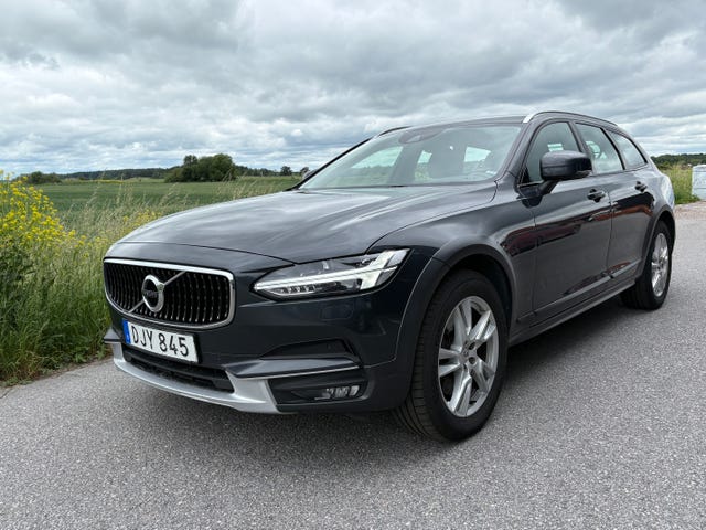 Volvo V90 Cross Country 2018 – bild 3