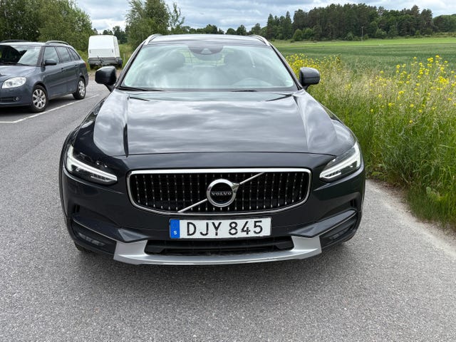 Volvo V90 Cross Country 2018 – bild 4