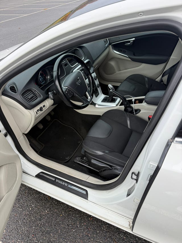 Volvo V40 2013 – bild 4