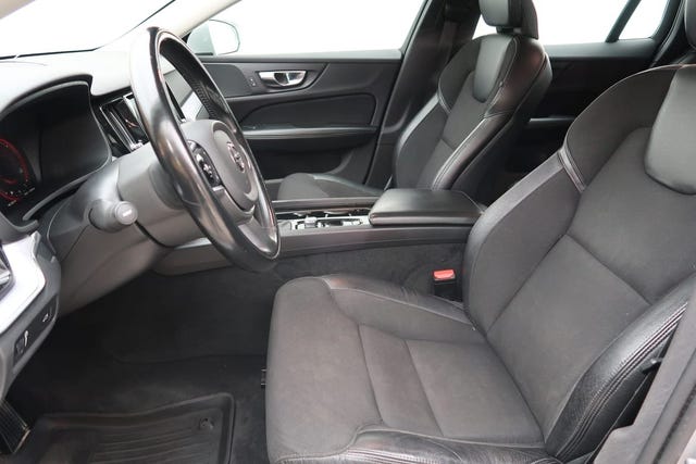 Volvo V60 Cross Country 2020 – bild 4
