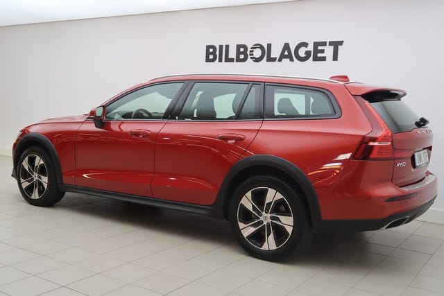 Volvo V60 Cross Country 2021 – bild 3