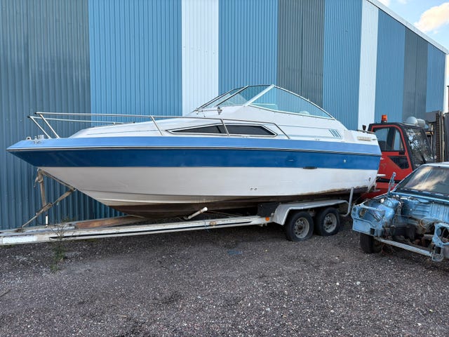 Sea ray seville midcabin 21fot