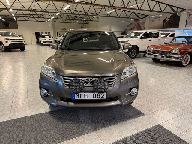 Toyota RAV4 2011