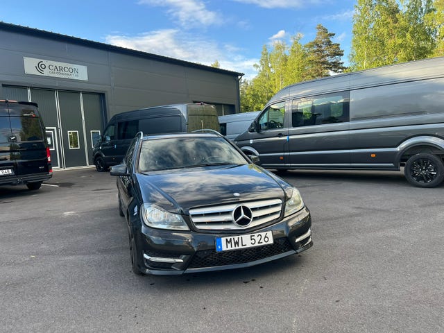 Mercedes-Benz C220 2013