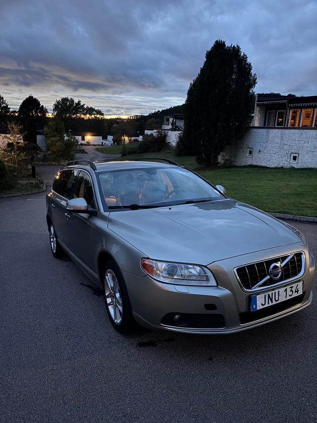 Volvo V70 2011